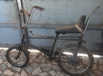 Bicicleta clássica para restauro