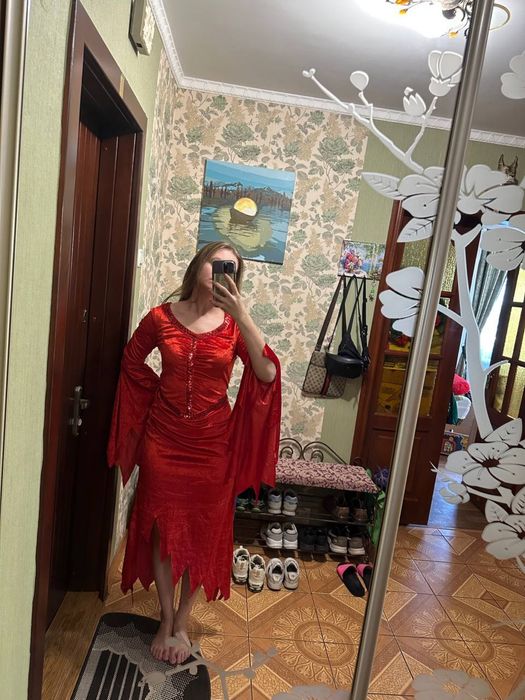 Плаття Дияволиця ,Чорний янгол, Середньовіччя