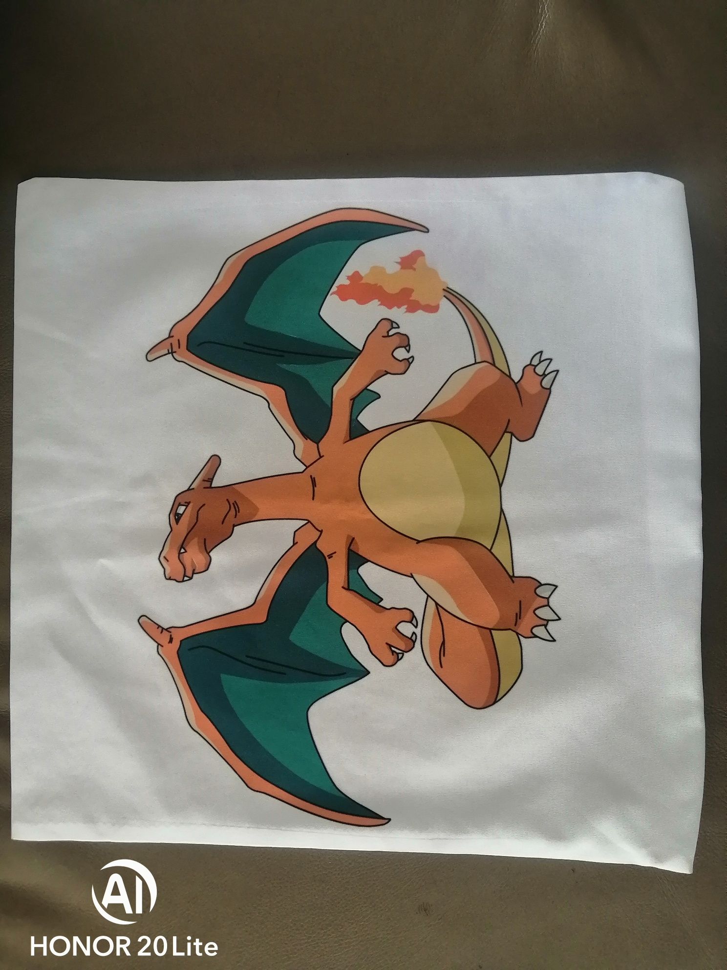 Poszewka 40 x 40 pokemon charizard