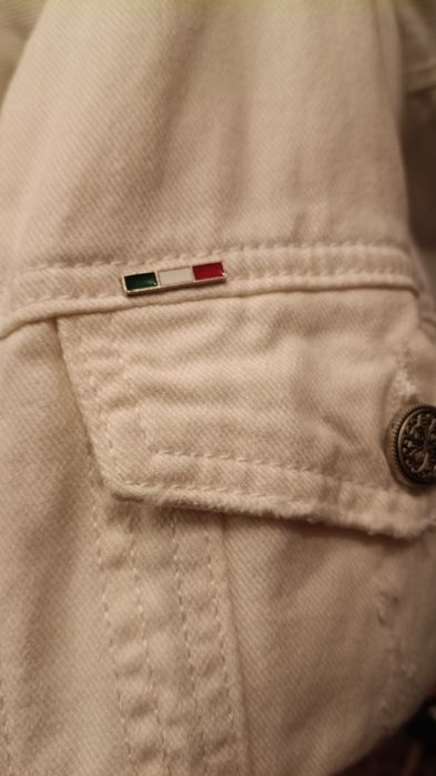 Sprzedam kurtkę jeans meską białą z futerkiem