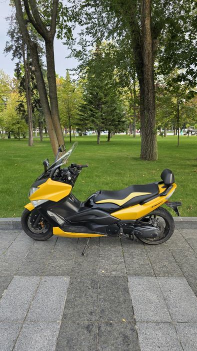 Yamaha T-Max 500