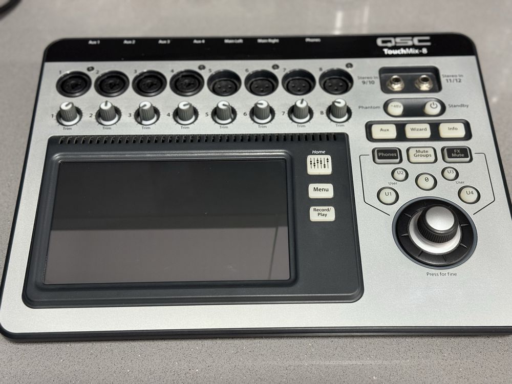 QSC TouchMix 8 Digital + case de transporte original