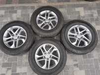 Felgi HYUNDAI Tucson ix35 i30 i40  6,5Jx16H2 5x114,3 ET45 TPMS