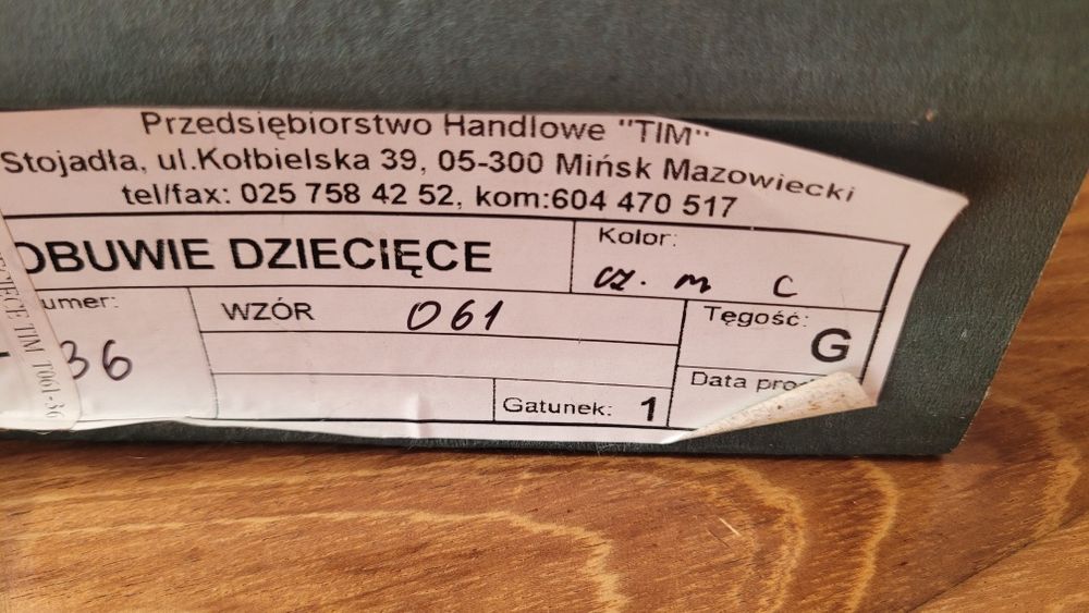 Buty komunijne pantofle czarne 36