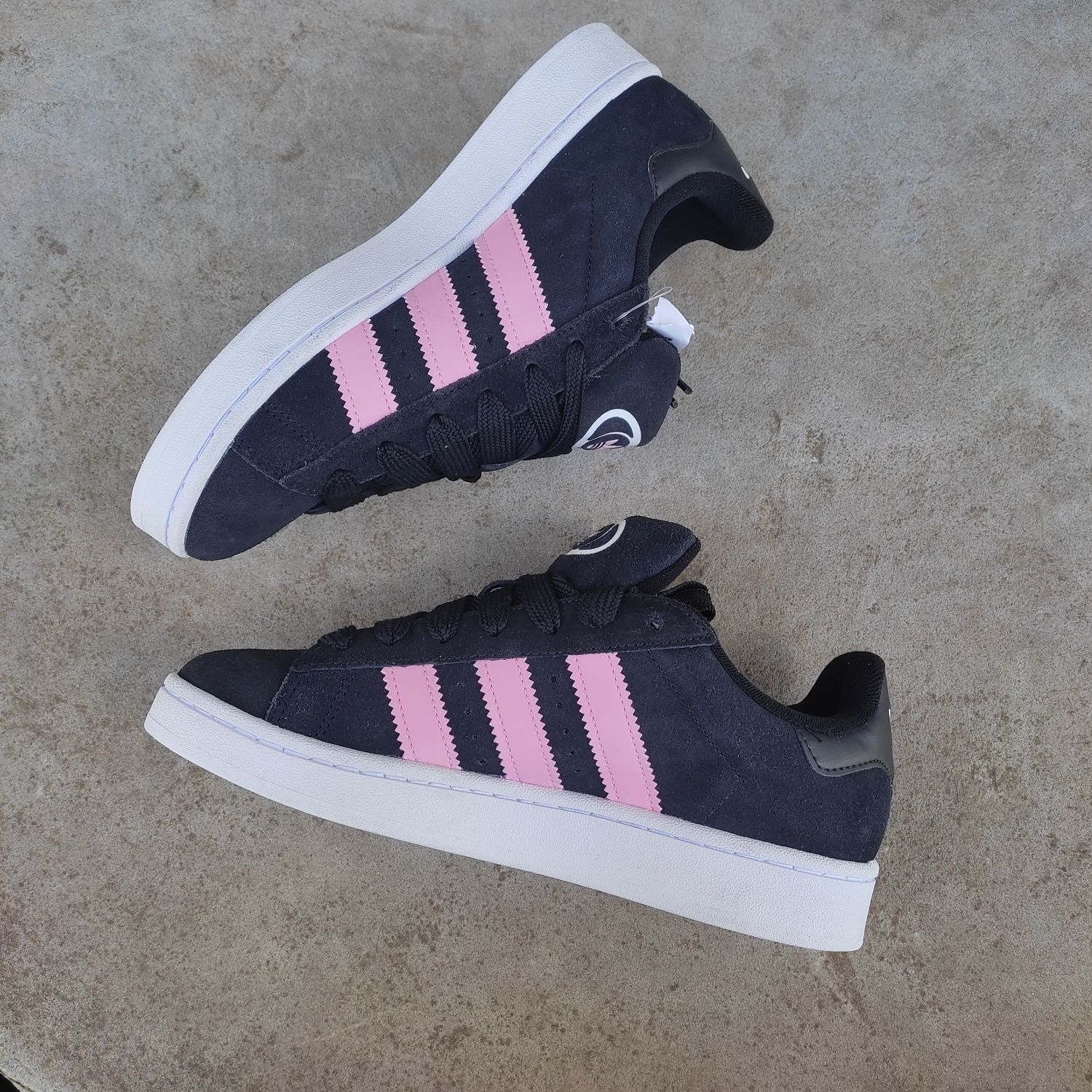 Adidas Campus 00s