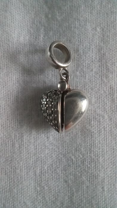 Charms s925 YES Otwierane serce z cyrkoniami Kolekcja Dots