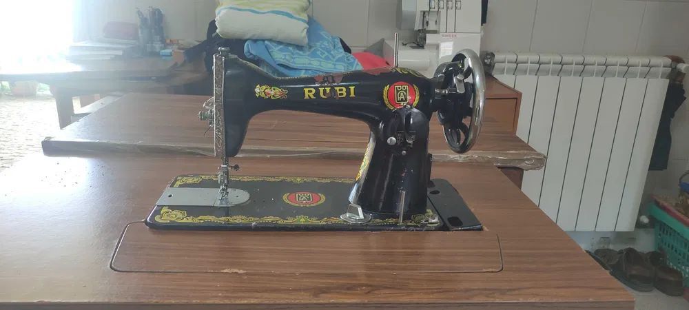 Máquina de costura.