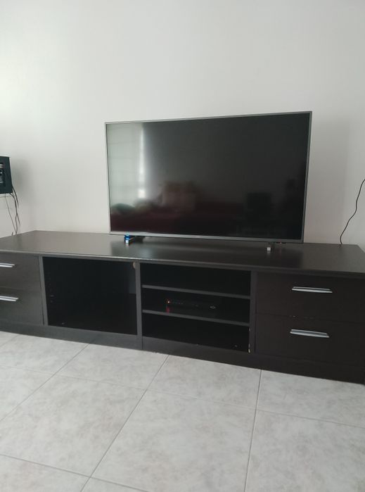 Móvel para TV e multimédia