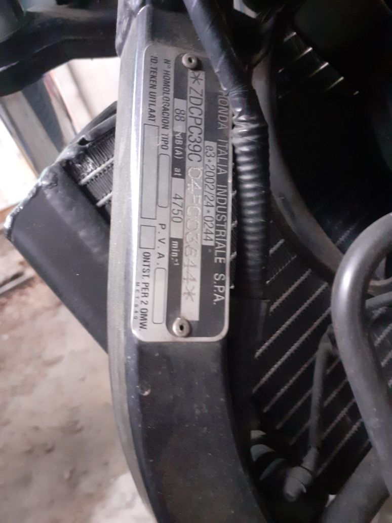 Продам Honda CBF 500.