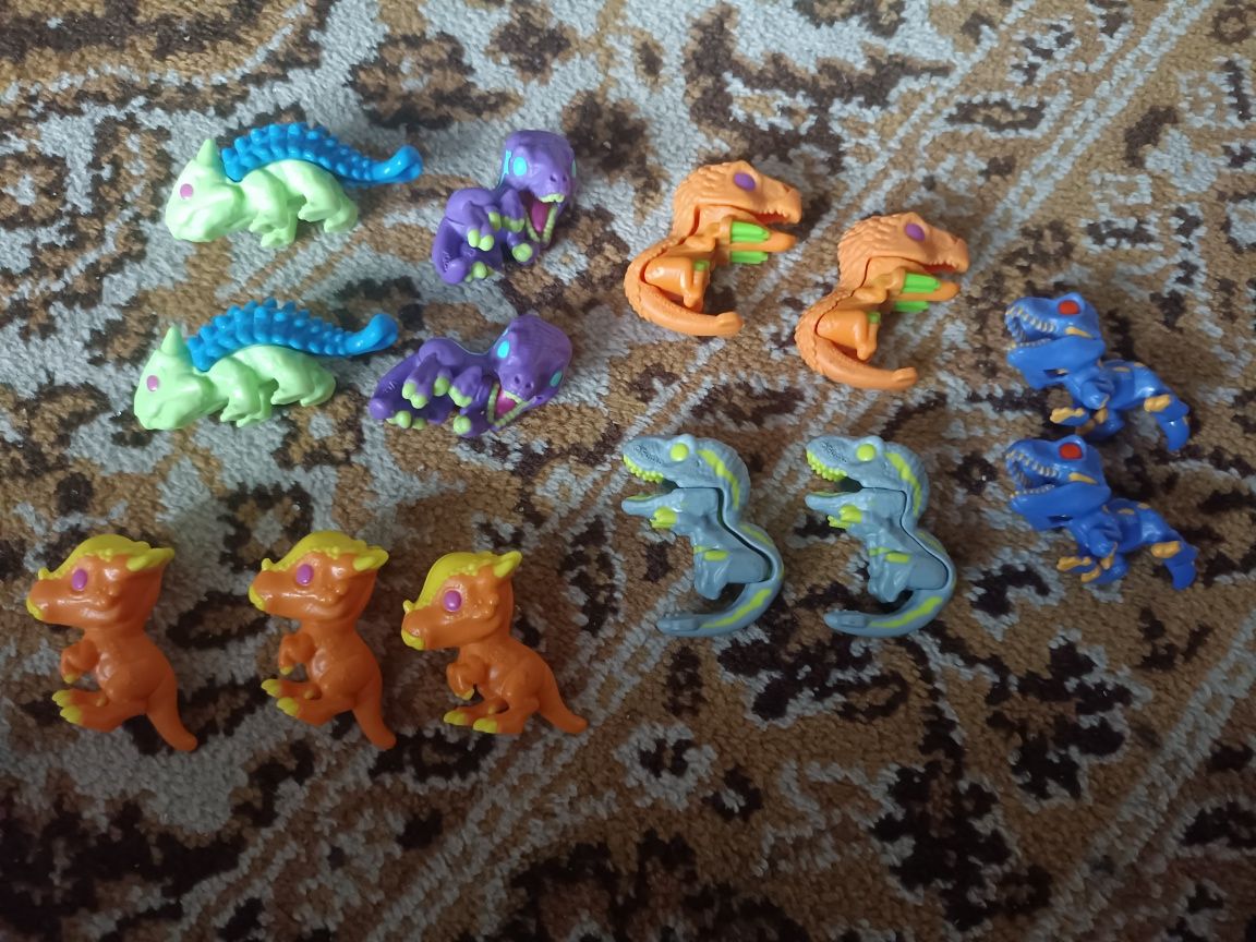 Dinozaury z Kinder joy