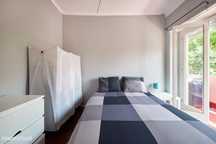 482770 - Quarto com cama de casal, com varanda...