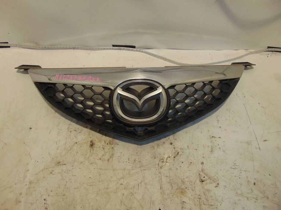 Grill mazda 3 08 rok sedan