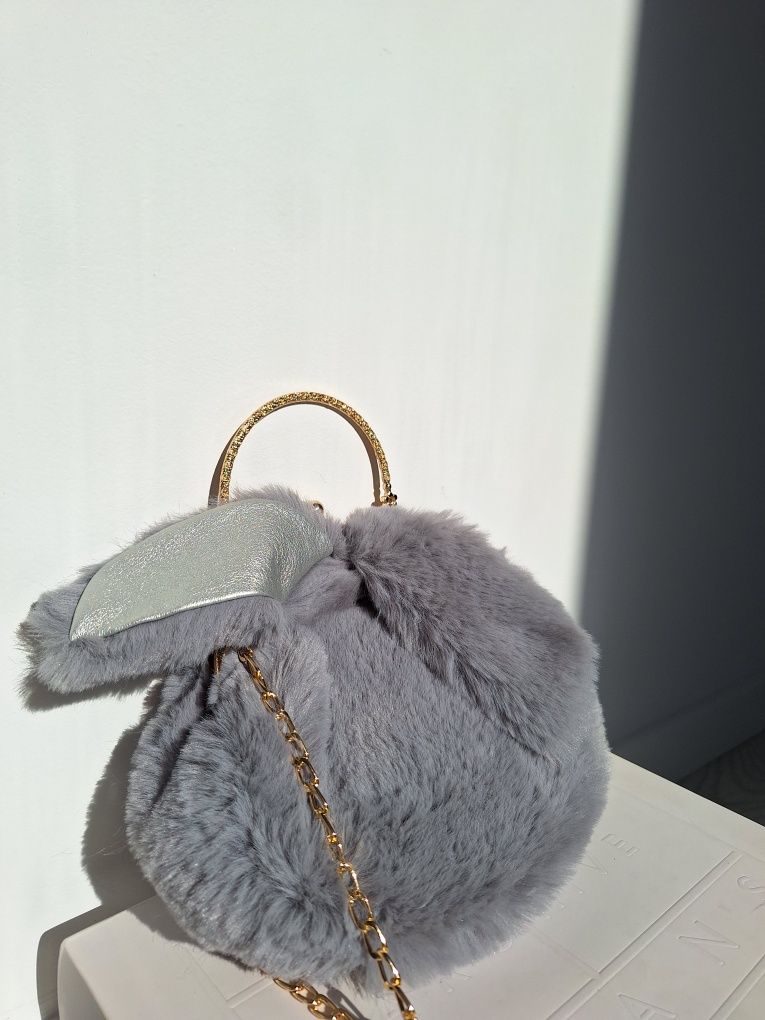 Nowa piękna torebka króliczek złota na łańcuszku butik