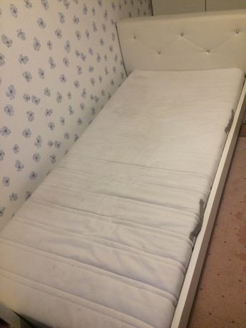 Meblik tapicerowane łóżko + materac 90x200 piękne