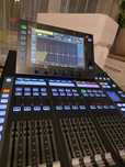 Behringer Wing Compact - Mixer Cyfrowy