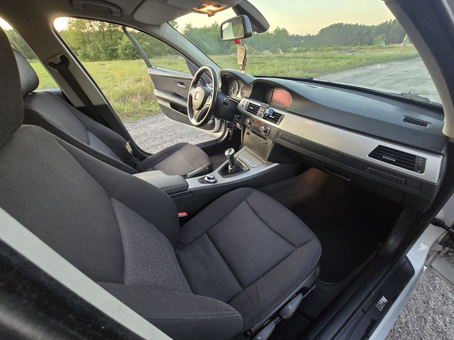 Sprzedam BMW e91 318 bądź zamienie