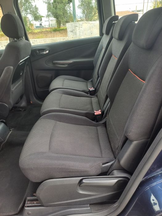 Vendo Ford Galaxy TDCI