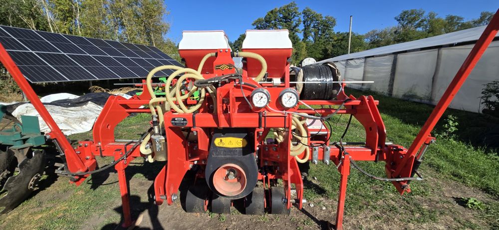 Нова овочева сівалка точного висіву Sakalak