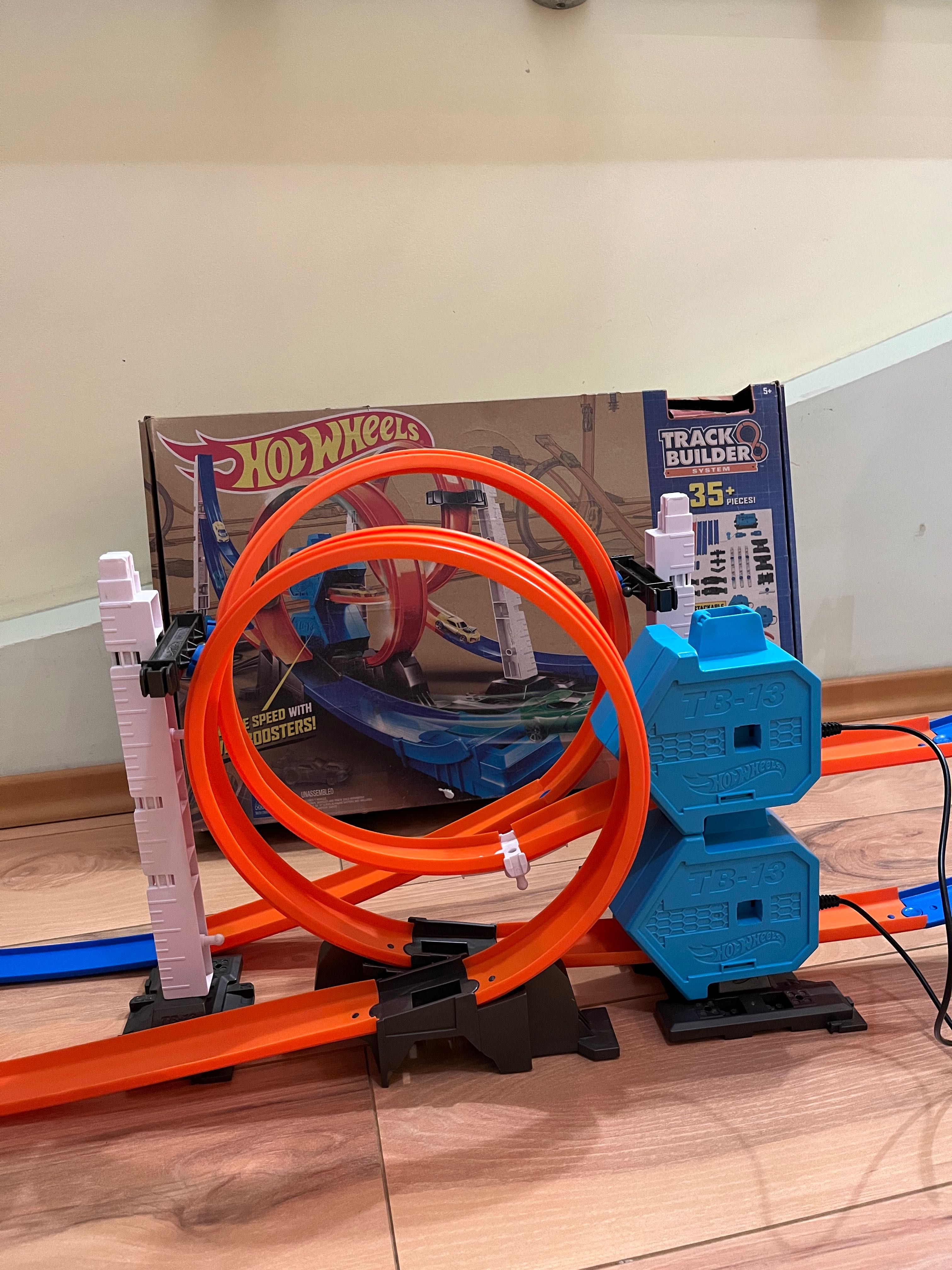 Трек hot wheels builder system дорога петля