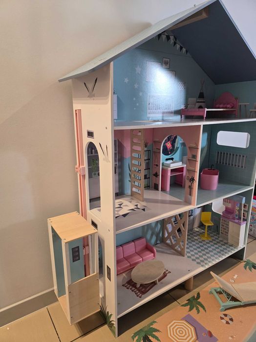 Duzy drewniany domek dla lalek z akcesosoriami tylko odbiór osobisty