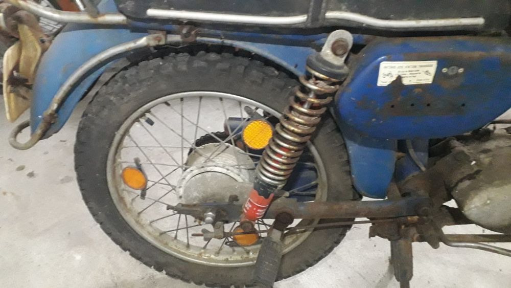 Tampas e outras peças