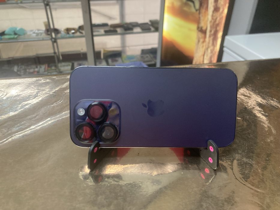 Vendo / Troco iPhone 14 pro como novo