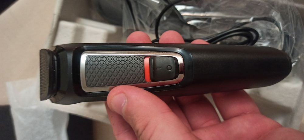 Чоловічий тример 7 в 1