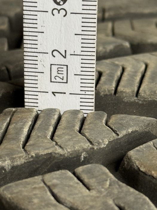 Opony zimowe Kormoran 215/60 r17