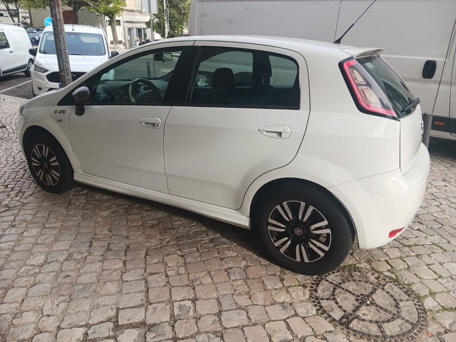 Fiat Punto 1.2 8v 69cv Young 5p