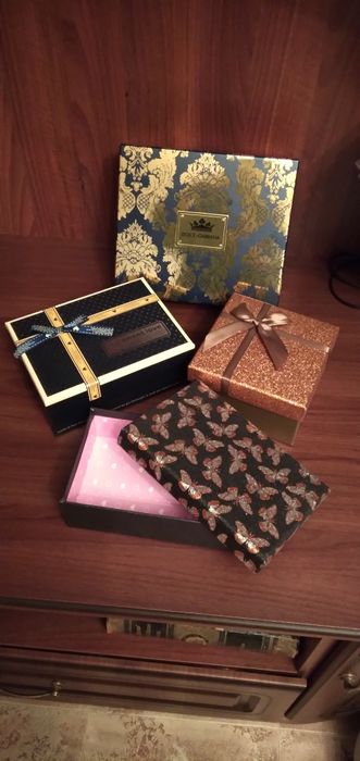 Коробка подарункова