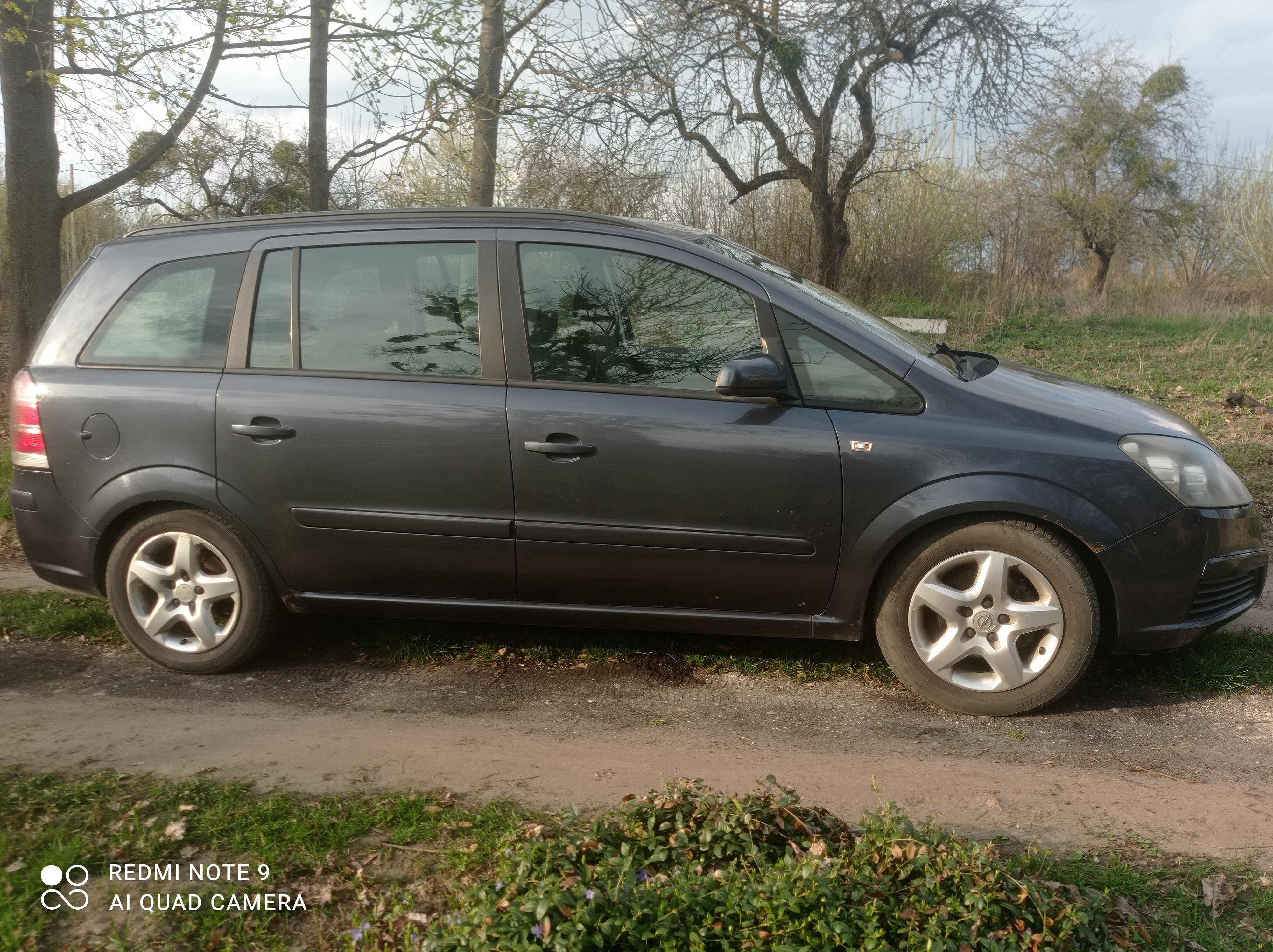 Opel Zafira b 1.8 benzyna/ gaz