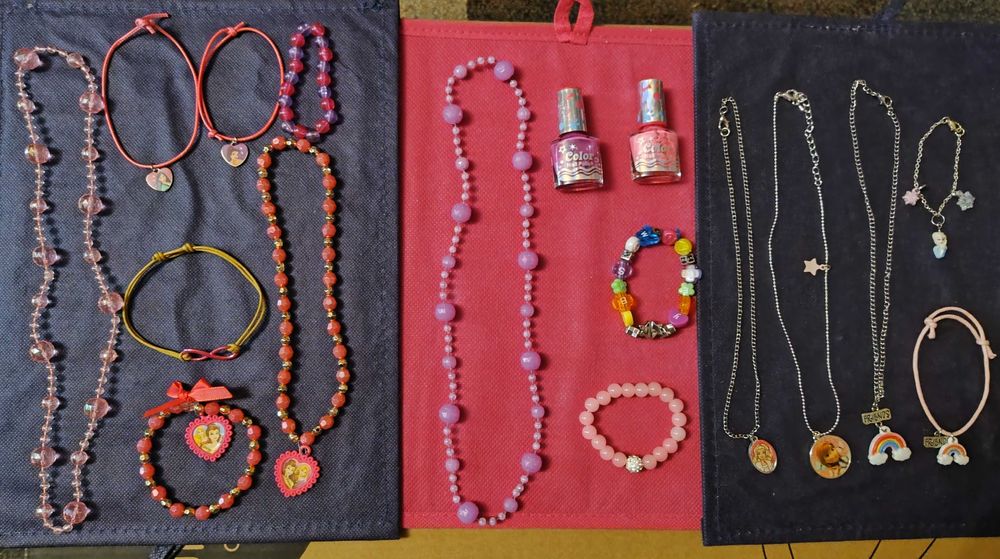 SUPER CENA Biżuteria bransoletki wisiorki ozdoby dla dziewczynki gumki