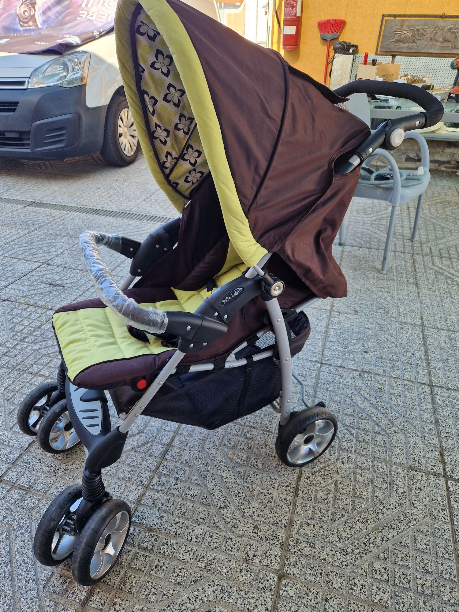 Carrinho de bebé