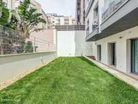Apartamento T3 nas Avenidas Novas com terraço, garagem e arrecadação