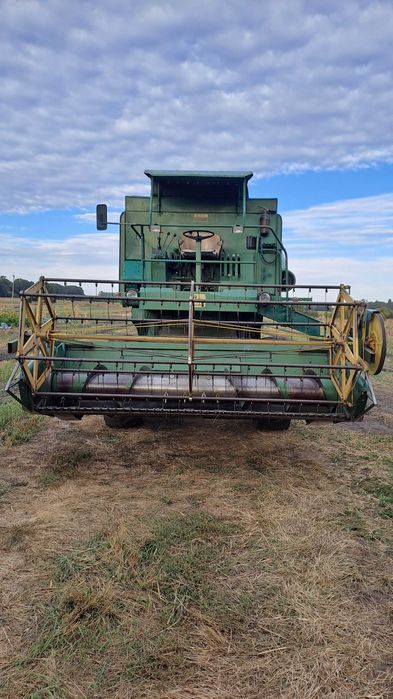Продам комбайн John Deere 950.