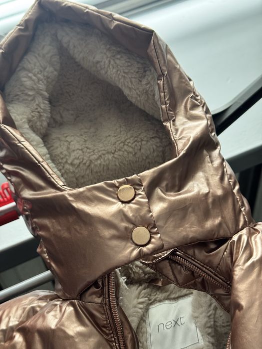 Зимова куртка next