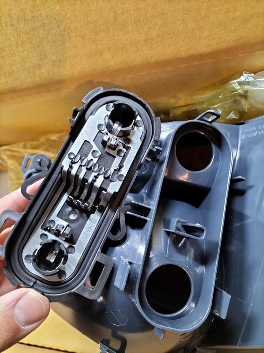 Farolim Esquerdo BMW X1 (F48)