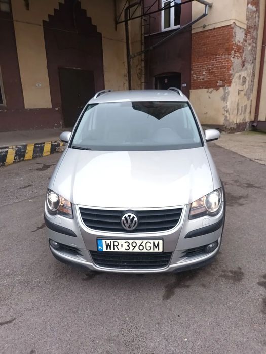 Volkswagen Touran Volkswagen Touran 1.4 TSI Cross – 2009 r. – 7 osób – bardzo dobry stan