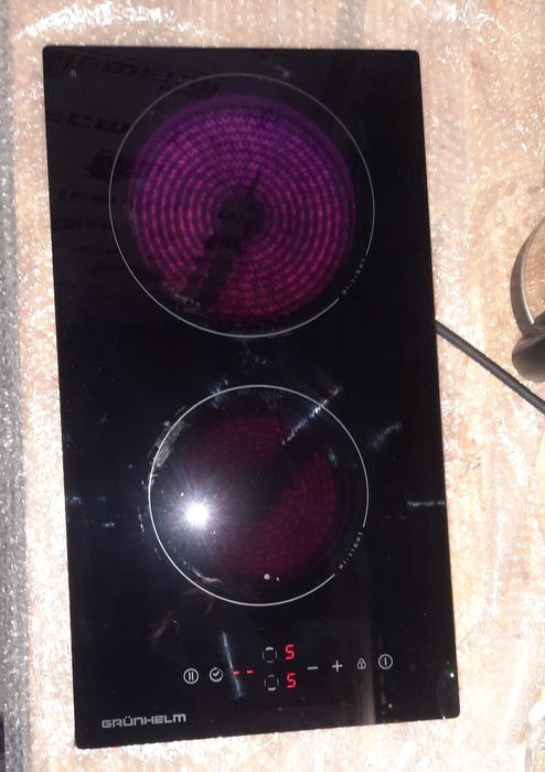 Варочная поверхность Grunhelm GPC 623 B