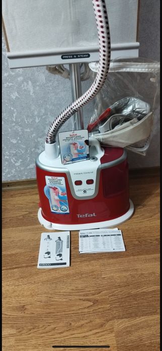 Утюг отпариватель для одежды Tefal IS8380, Instant Control 1700W