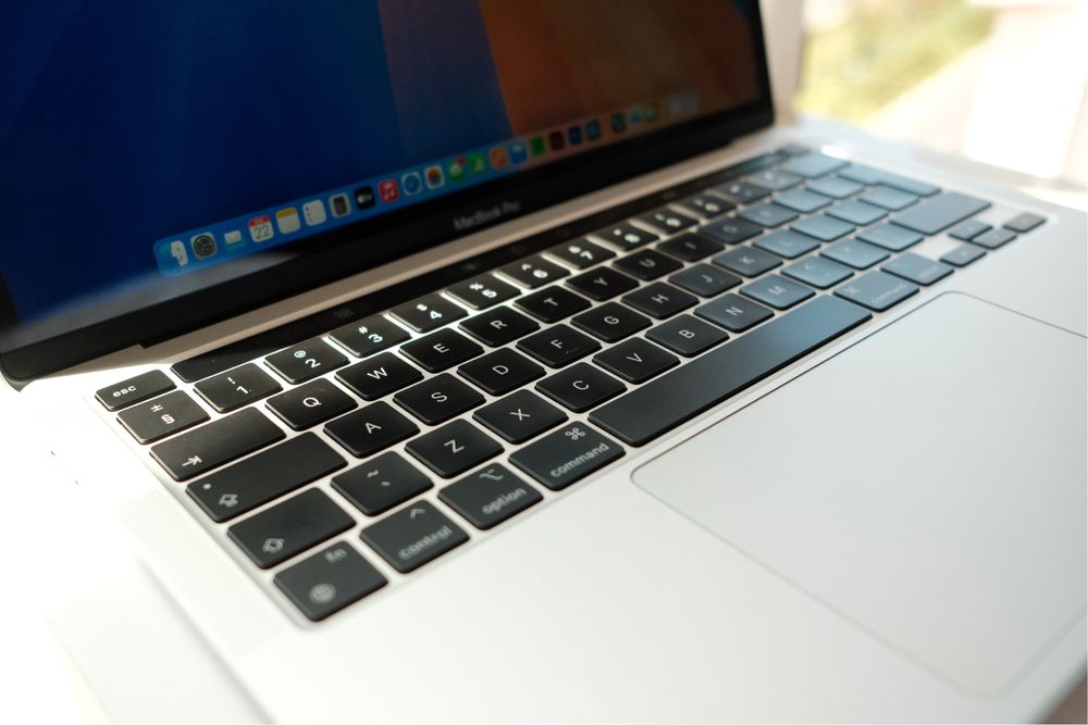 Apple MacBook Pro 13” M1 8/512 GB Srebrny (STAN IDEALNY) MacBook Air