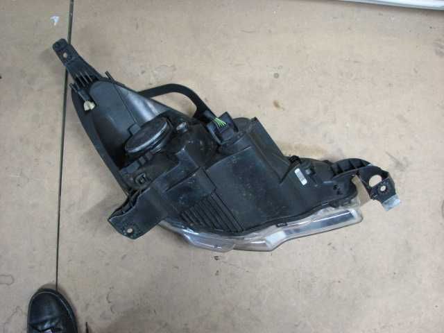 Lampa Citroen C3 II DS3 przód przednia lewa Anglik
