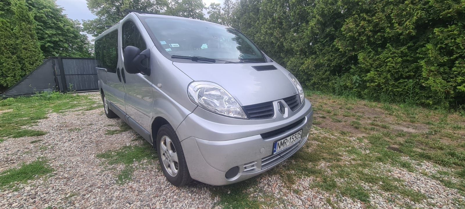 Renault Trafic 9 osobowy