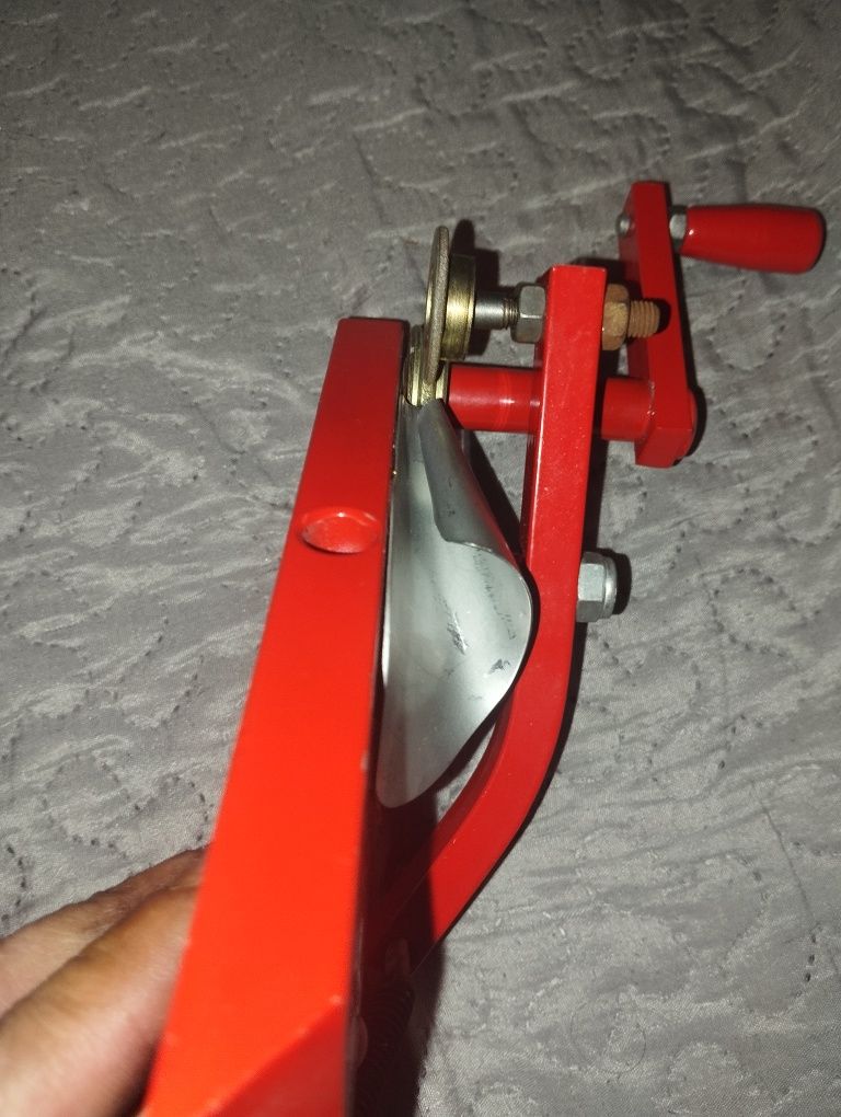 Vendo máquina para dobrar papel para arranjos de flores para