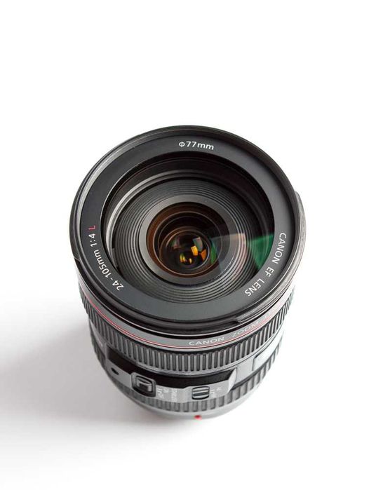 Canon EF 24-105mm f/4L IS USM, в отличном состоянии, близко к новому
