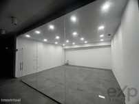 Loja para Arrendamento no Edifício Santa Cruz Shopping – Oportunidade