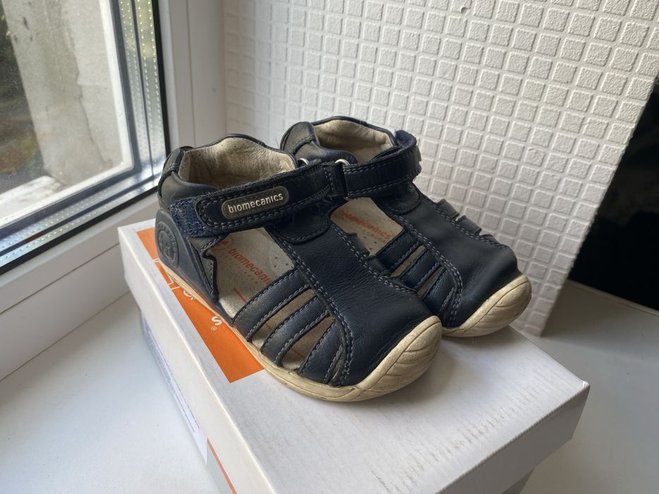 Шкіряні сандалі biomecanics 23 р. barefoot