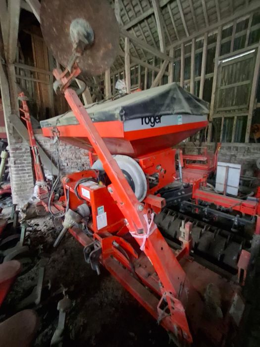 Siewnik pneumatyczny brona aktywna agregat roger falc 3m komputer