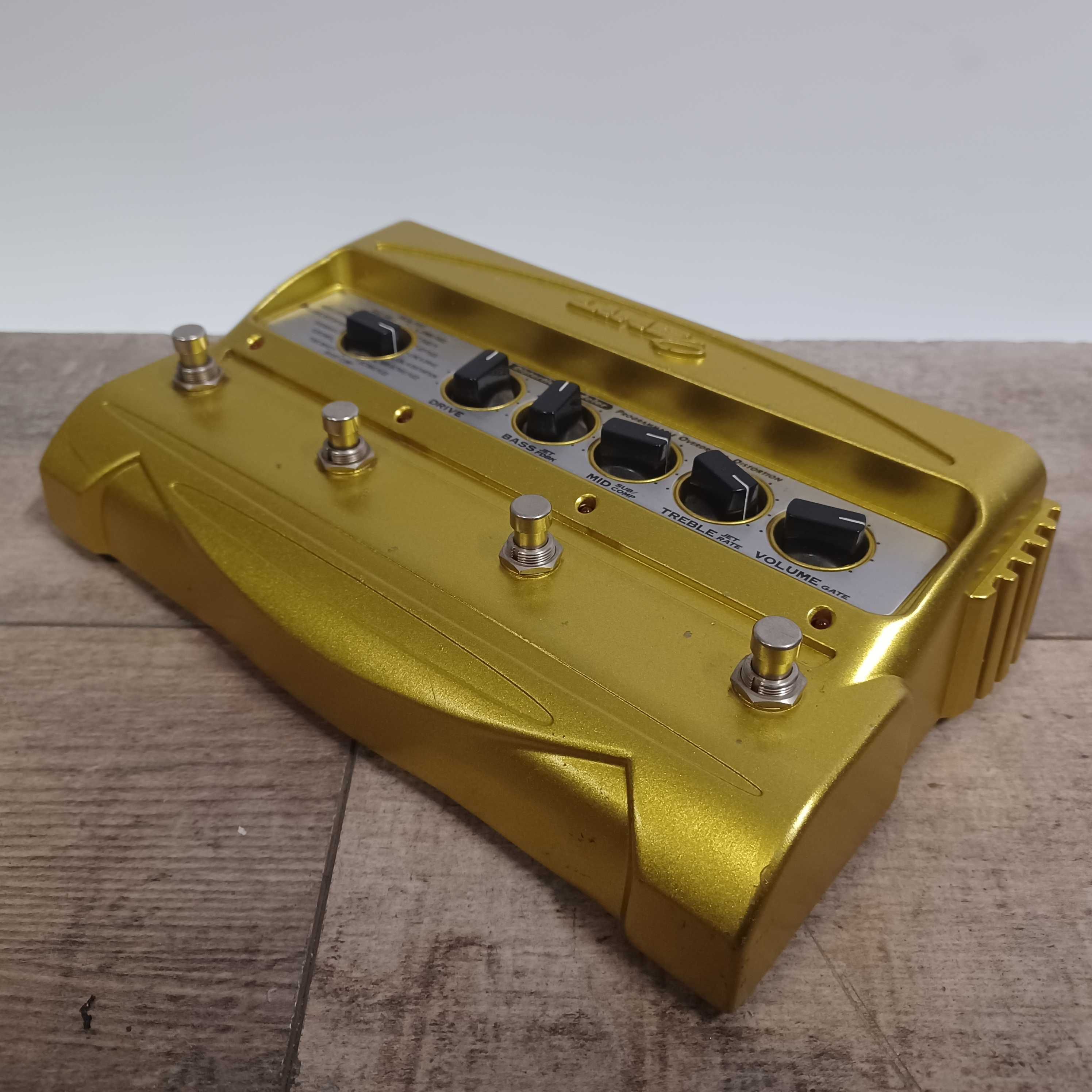 Line 6 DM4 multiefekt procesor gitarowy