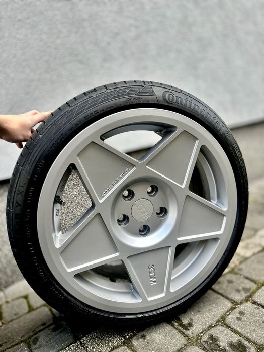 Felgi 3SDM 0.05 18x8.5j et 42 5x112
